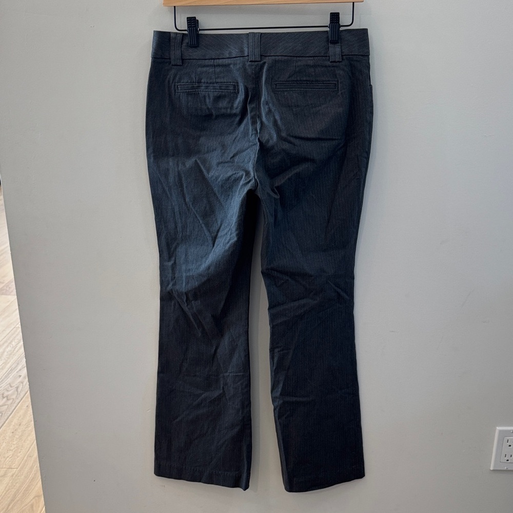 Banana Republic Gray Bootcut Dress Pants
Size 6P (Petite) - Picture 4 of 5